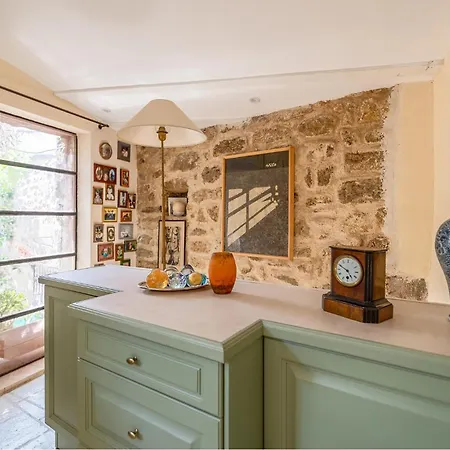 2 Bedroom Lovely In Montbazin